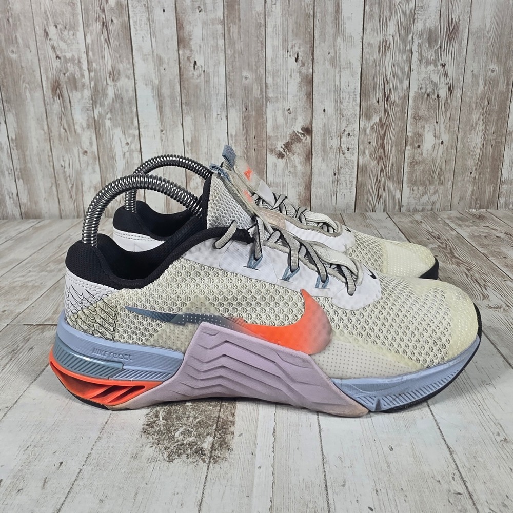 Nike Metcon 7 Womens Training Shoes Summit White Crimson DM0335-155 Size 7